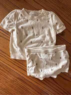 Little Planet Sweater Top and Bloomer Set - Cream with Tulips